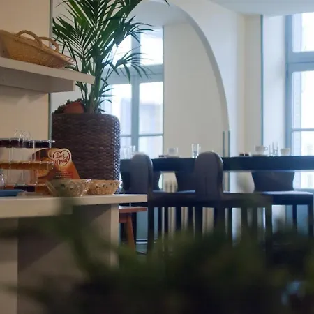 Hotel Le Coin Des Halles Cahors