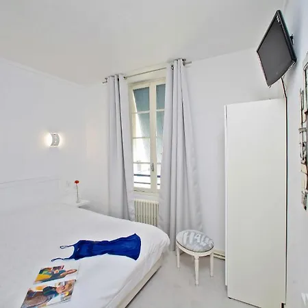 Le Coin Des Halles Hotel 2*